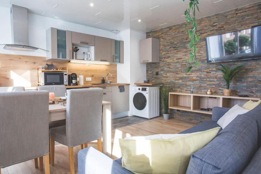דואי Bel Appartement Lumineux Proche Du Centre-Ville מראה חיצוני תמונה
